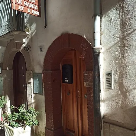 Apartment Alloggio Turistico Nel Borgo Antico Di